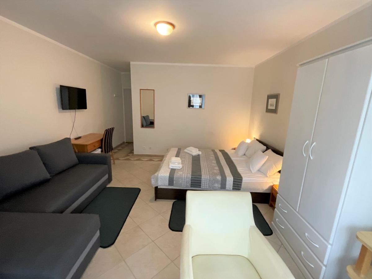 Hotel Gosciniec Jantar Giżycko Exteriér fotografie