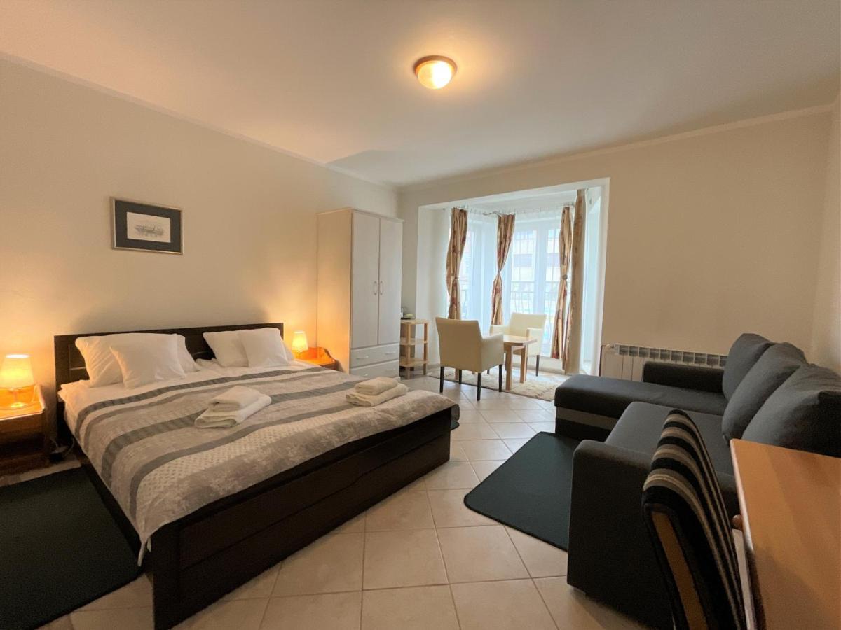 Hotel Gosciniec Jantar Giżycko Exteriér fotografie