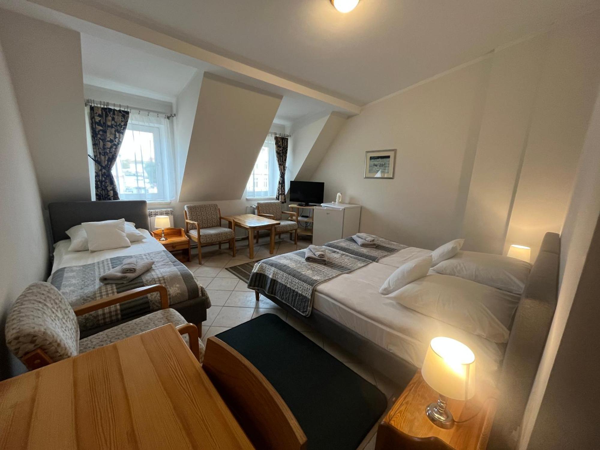 Hotel Gosciniec Jantar Giżycko Exteriér fotografie