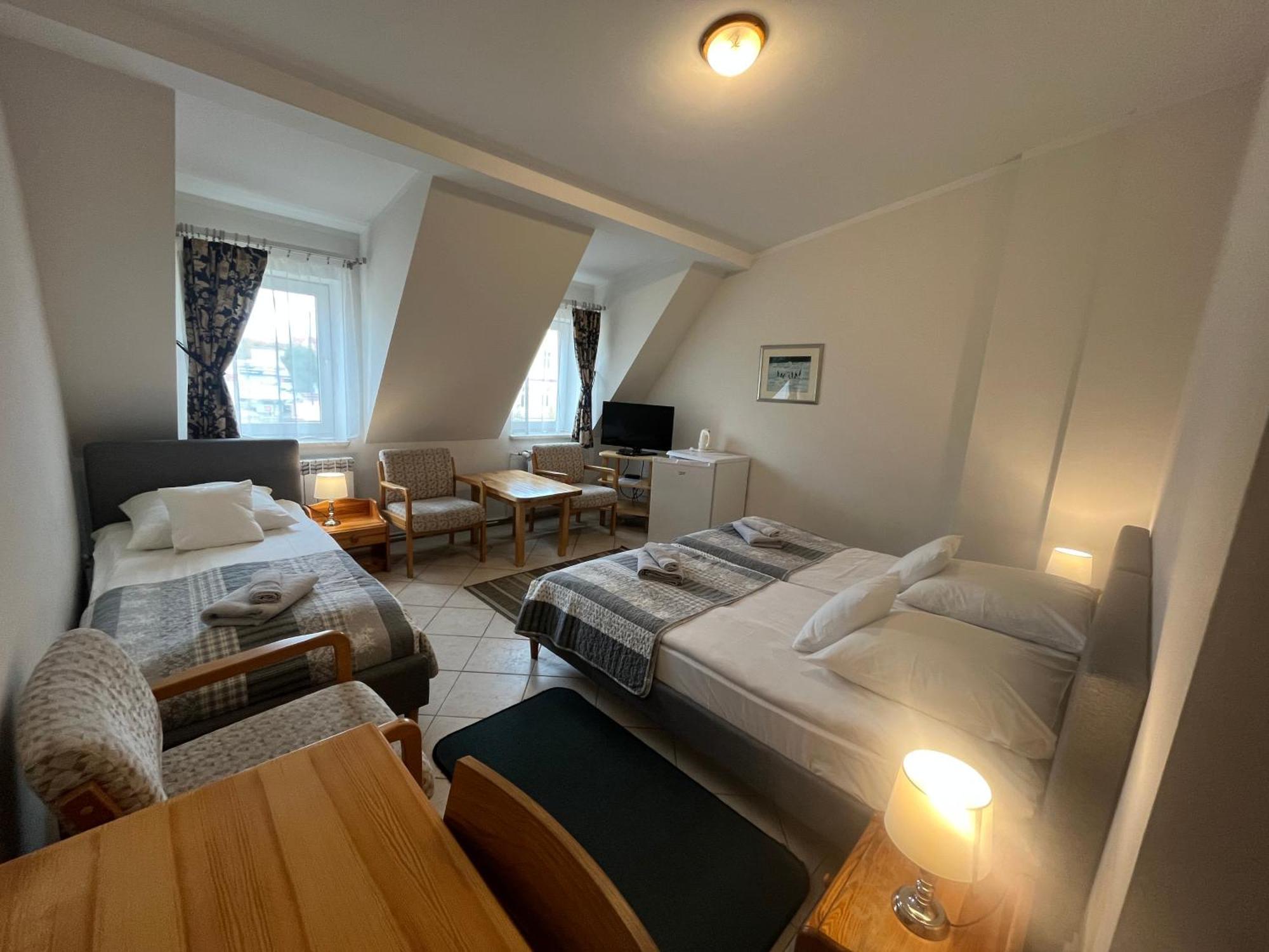 Hotel Gosciniec Jantar Giżycko Exteriér fotografie
