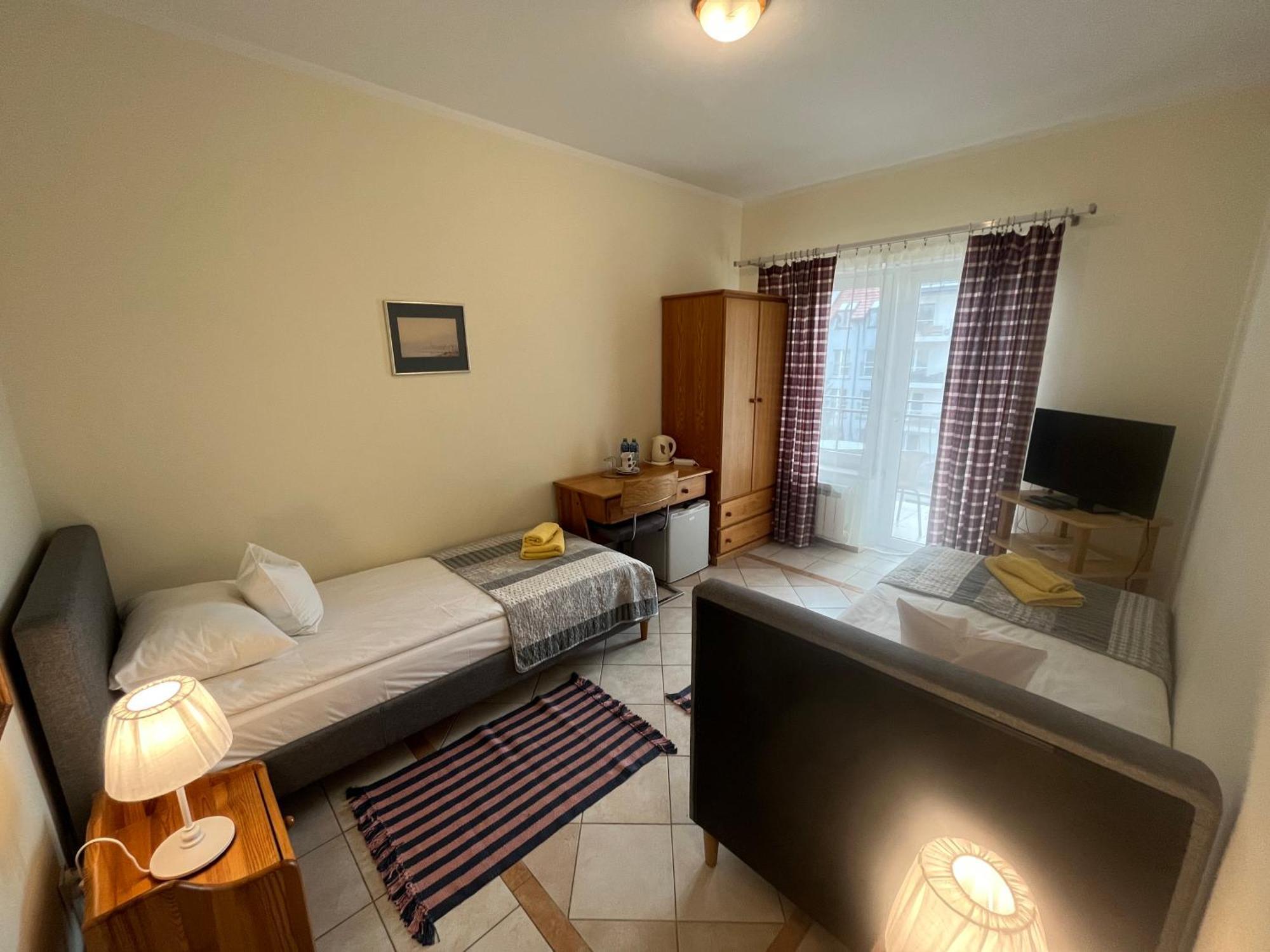 Hotel Gosciniec Jantar Giżycko Exteriér fotografie