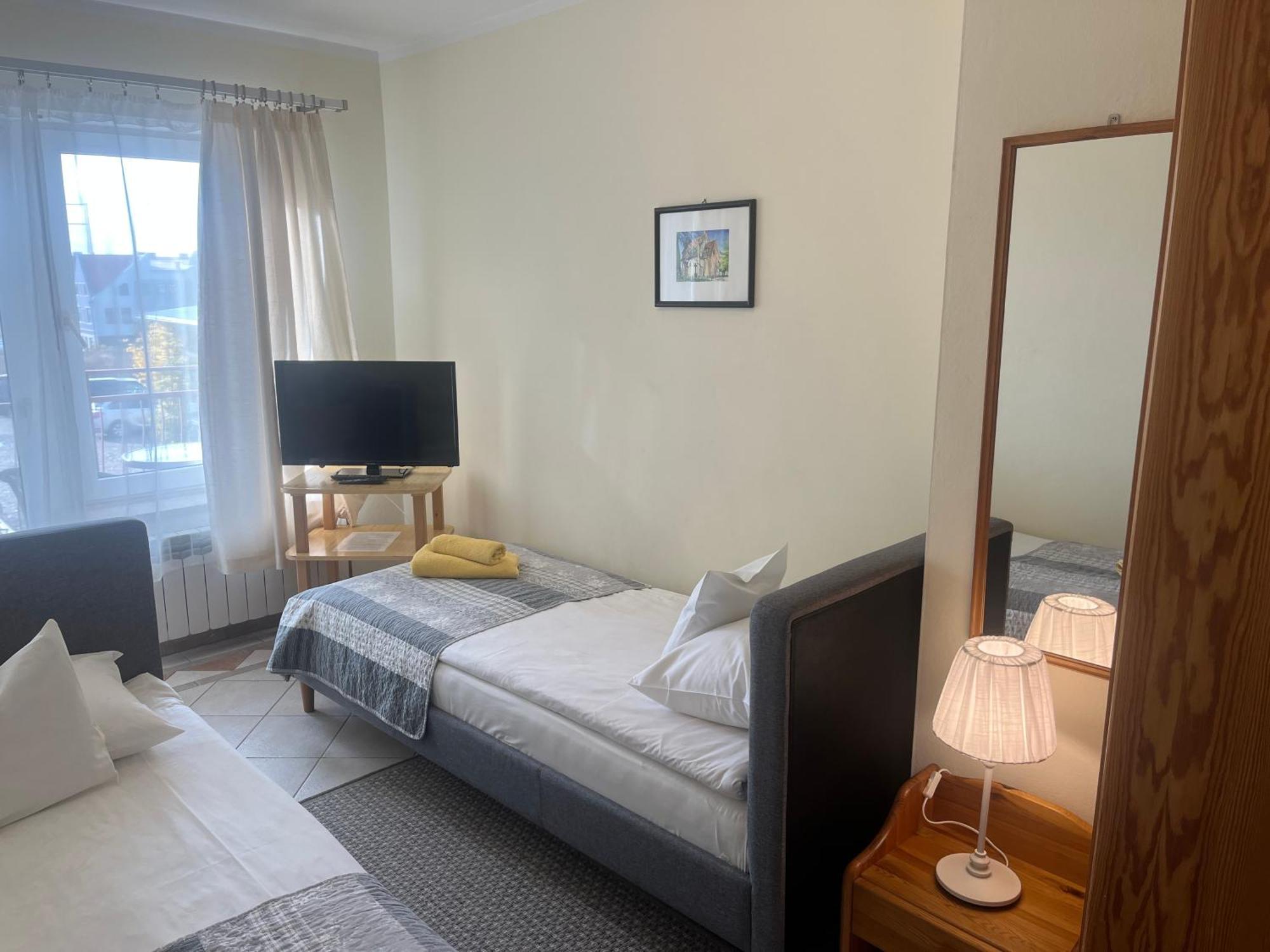 Hotel Gosciniec Jantar Giżycko Exteriér fotografie