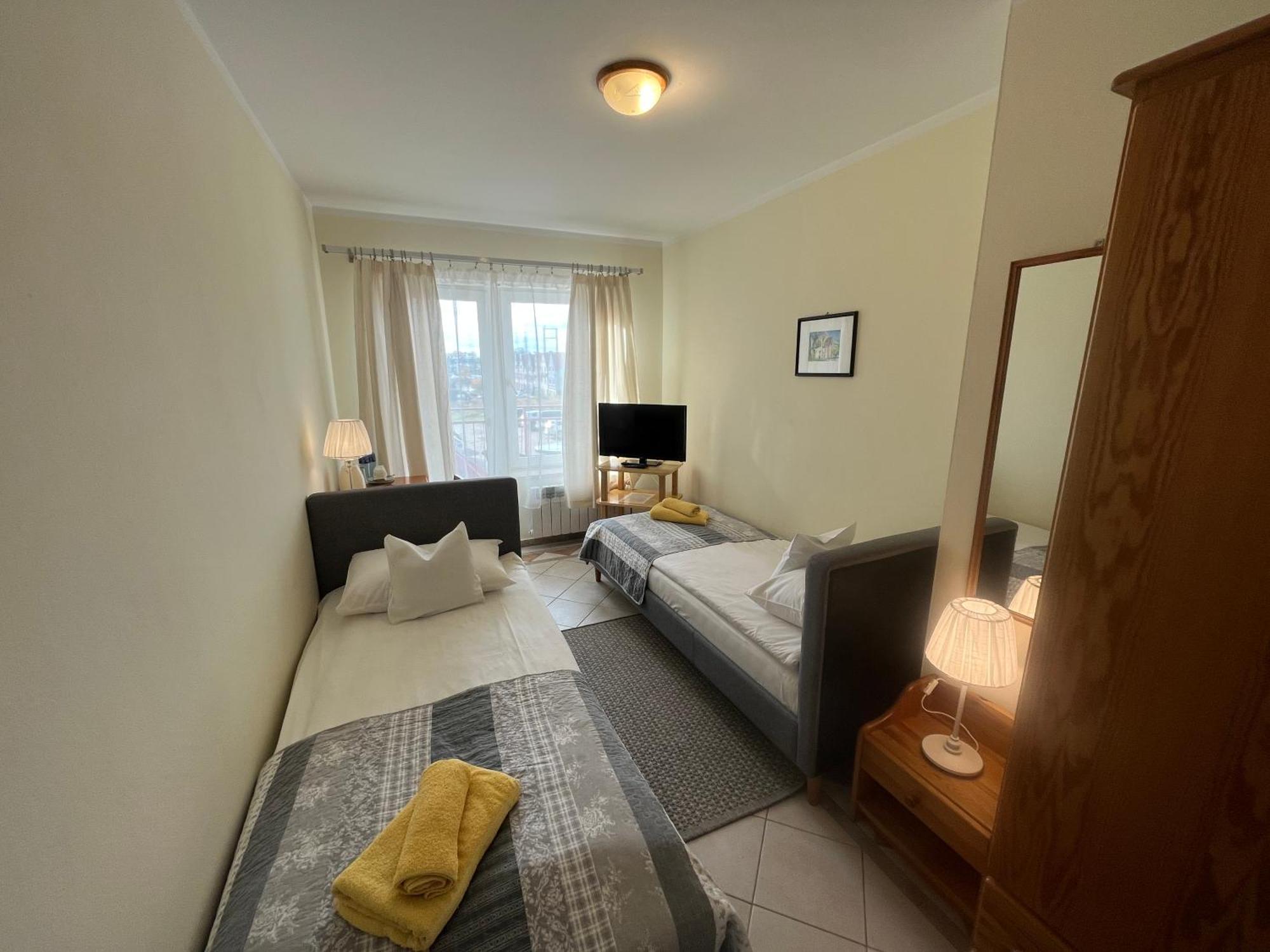 Hotel Gosciniec Jantar Giżycko Exteriér fotografie
